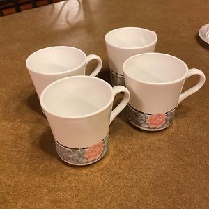 VTG Corelle. Silk and Roses coffee cups.